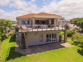 17 Sanganer Avenue, Plettenberg Bay Holiday Home